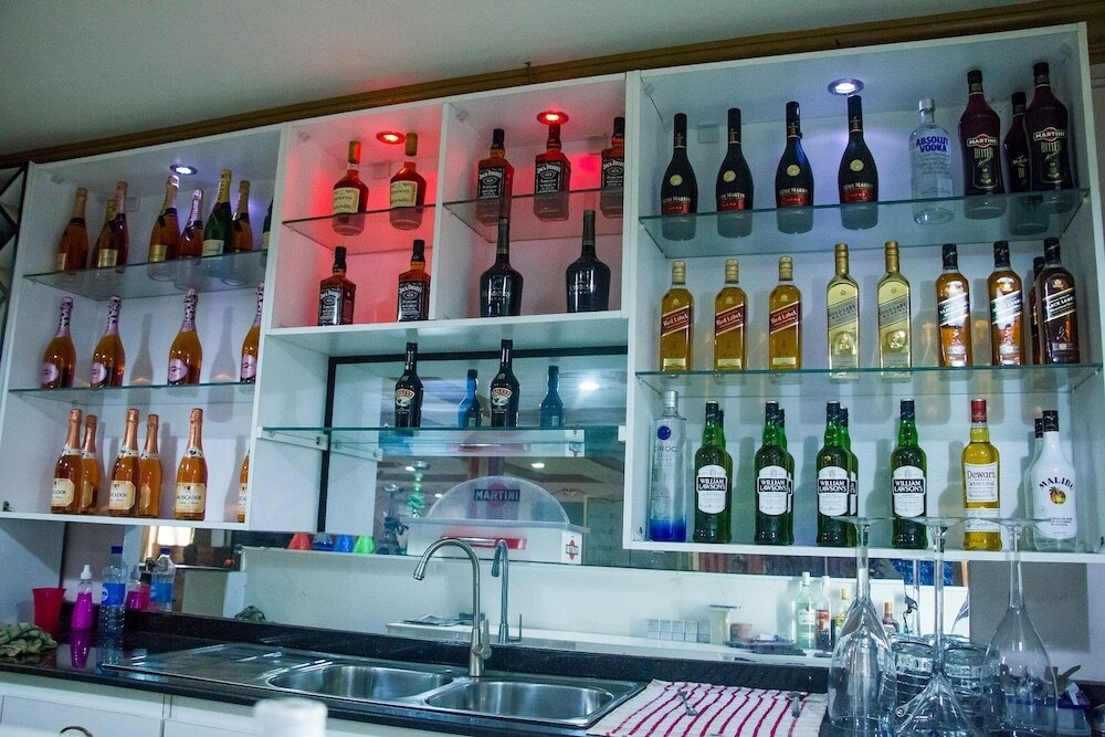Kaft Hotels And Lounge