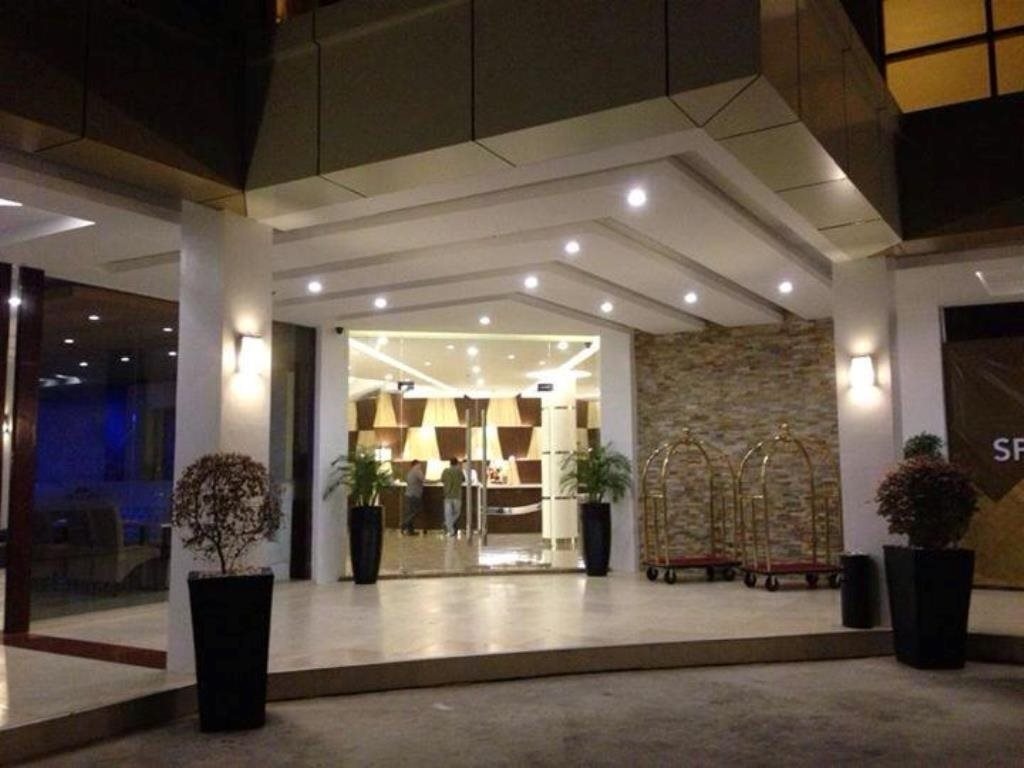 Fb Hotel And Convention Center