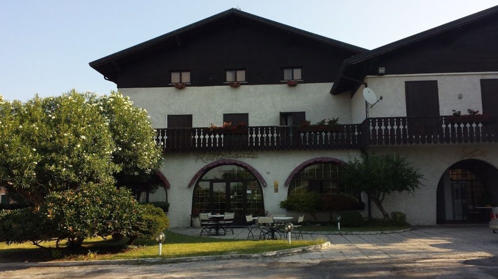 Hotel Ristorante Genziana