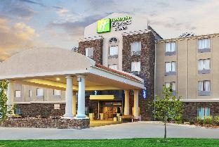 Holiday Inn Express Inn & Suites Searcy by IHG