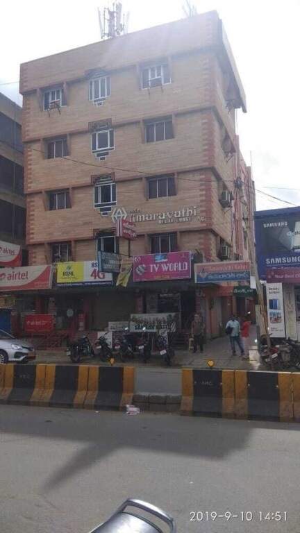 Iroomz Hotel Amaravathi