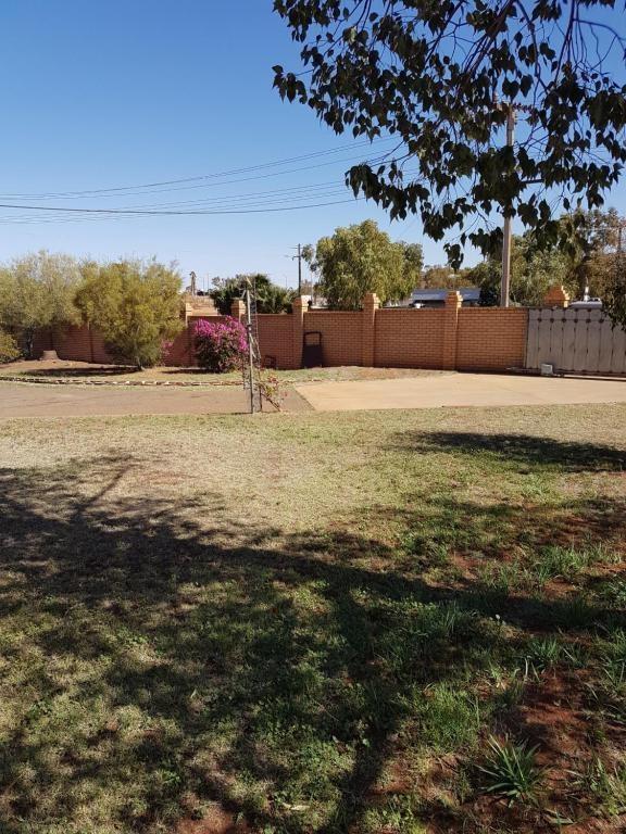Meekatharra Outback Beach House