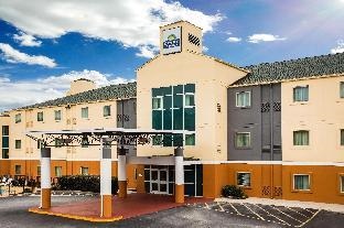 Days Inn & Suites By Wyndham Augusta Near Fort Eisenhower