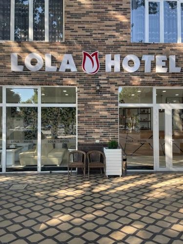 Lola Hotel