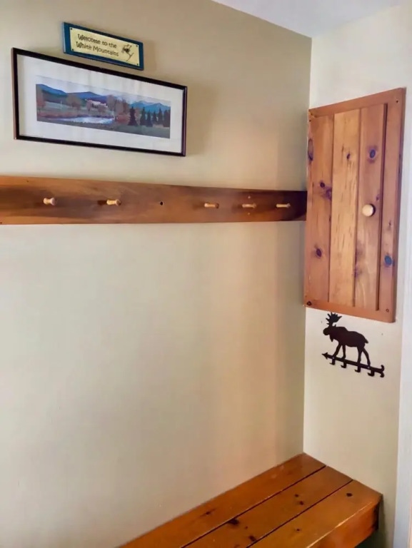 F1 Air Conditioned And Beautifully Appointed Townhome A Short Walk To The Mount Washington Hotel