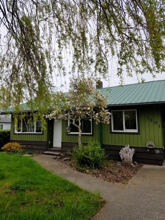 House With 2 Bedrooms In Campbell River, With Wonderful Mountain View, Furnished Terrace And Wifi - 6 Km From The Beach