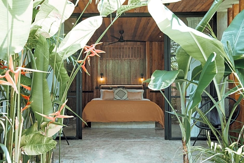 Surfing Temple Hotel Boutique