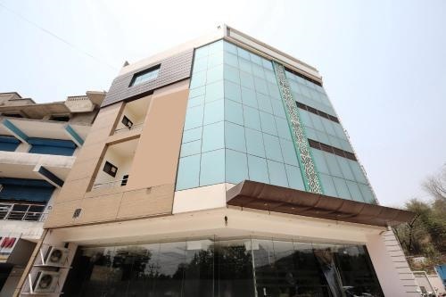 Oyo 14969 Hotel Harison's