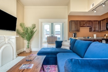 Mint House Louisville – 4th Street