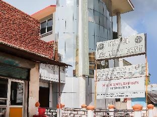 OYO 41953 Hotel Trinity East