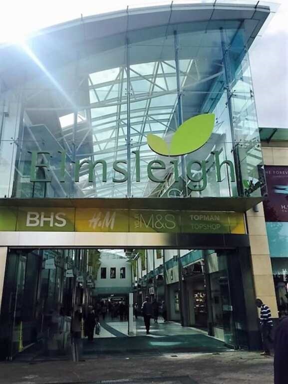 Exquisite 3 Bed Apartment Near Heathrow
