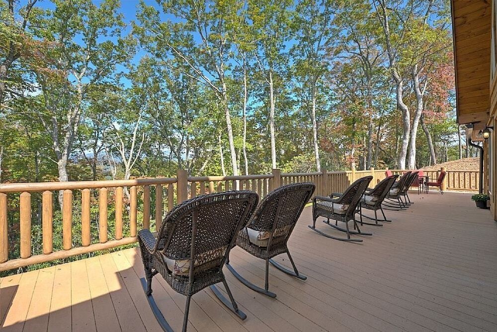 High Top Mountain Lodge - 5 Br Cabin