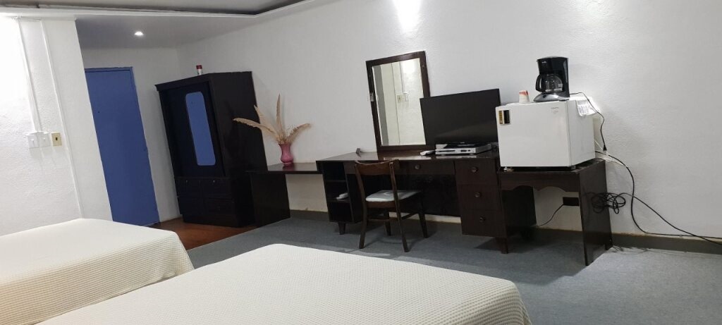 Lorilynns Hotel Tinian