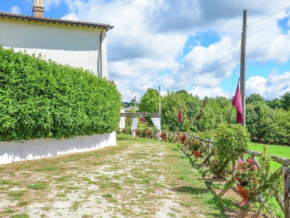 Exquisite Farmhouse In Pupaggi With Swimming Pool