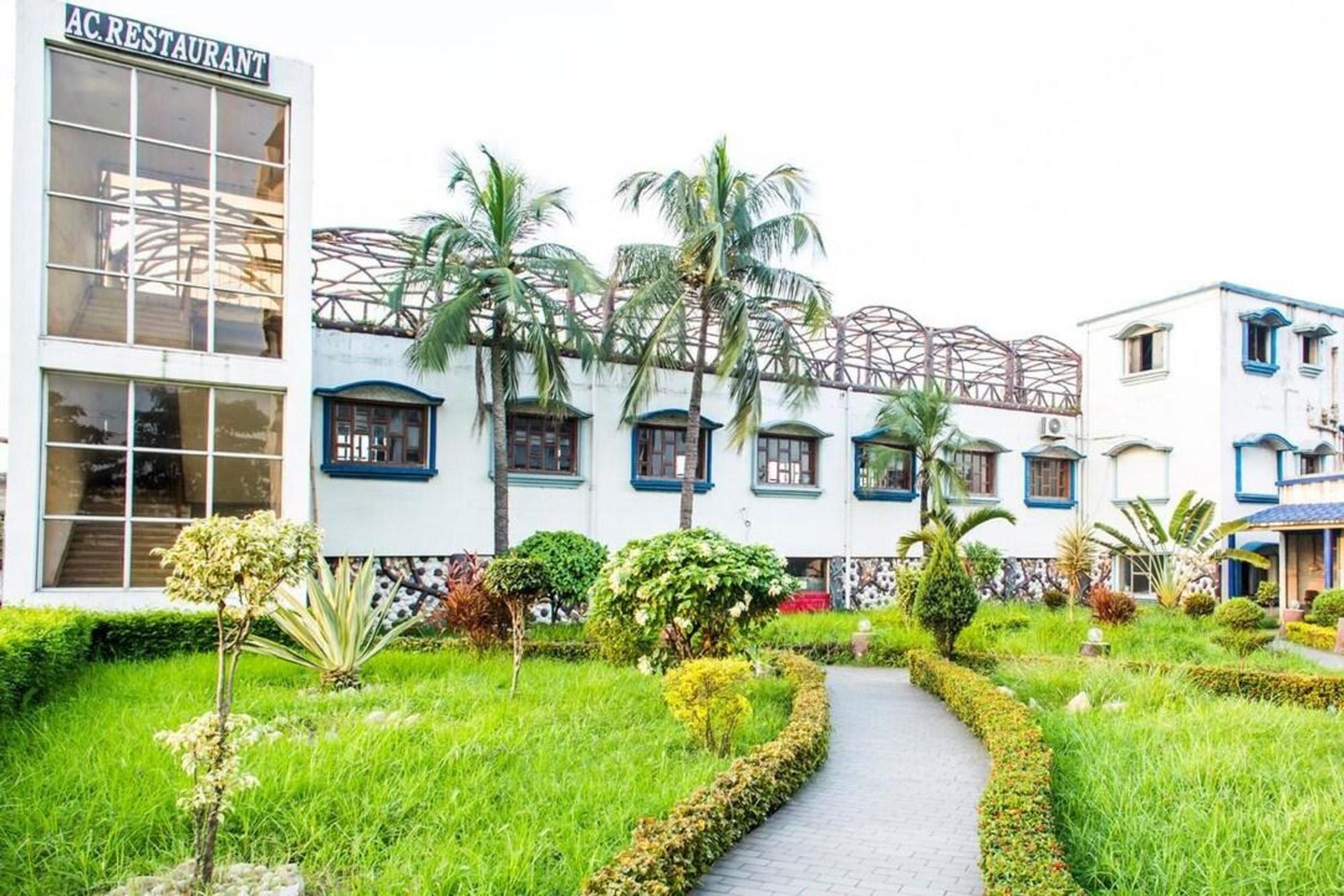 Highway Inn International