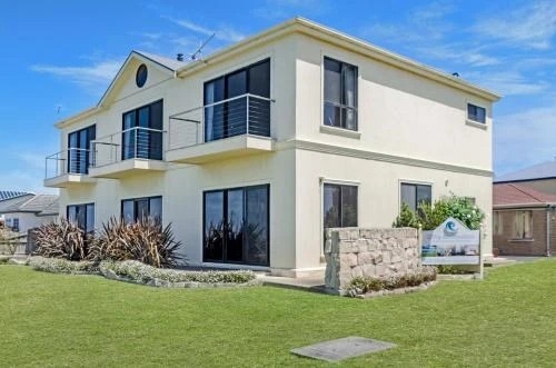 Clifftop Accommodation