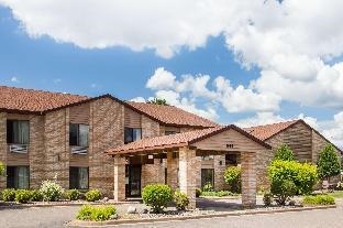 Days Inn by Wyndham Eagle River