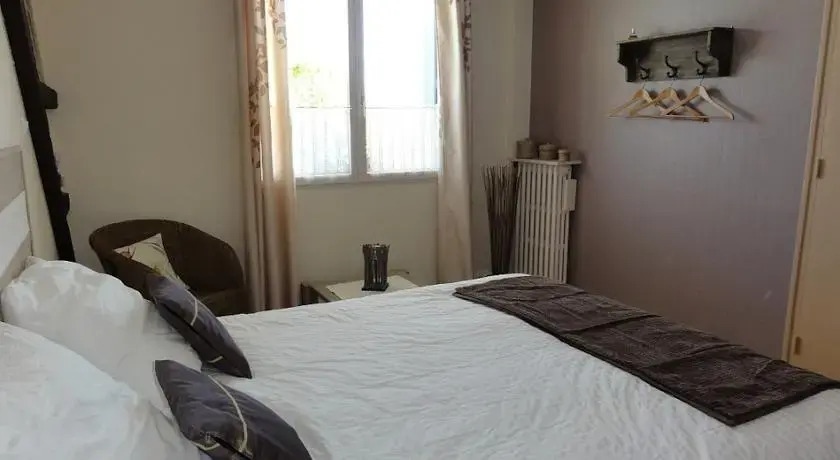 Le Logis Des Binchousc'Est