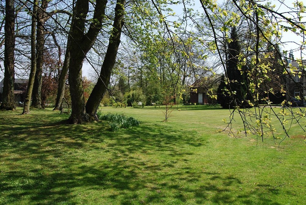 Le Château Des Ormes