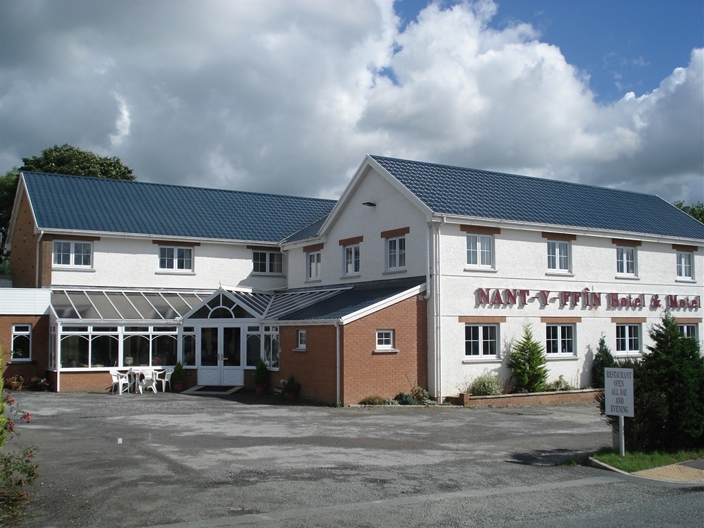 Nant-Y-Ffin Hotel