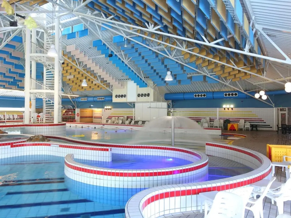 Luxury Chalet With Two Bathrooms, Near The Ssa On Texel