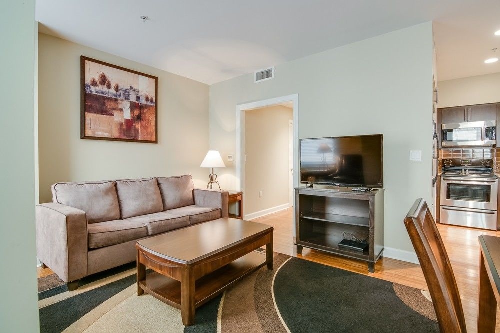 Global Luxury Suites In Downtown Memphis