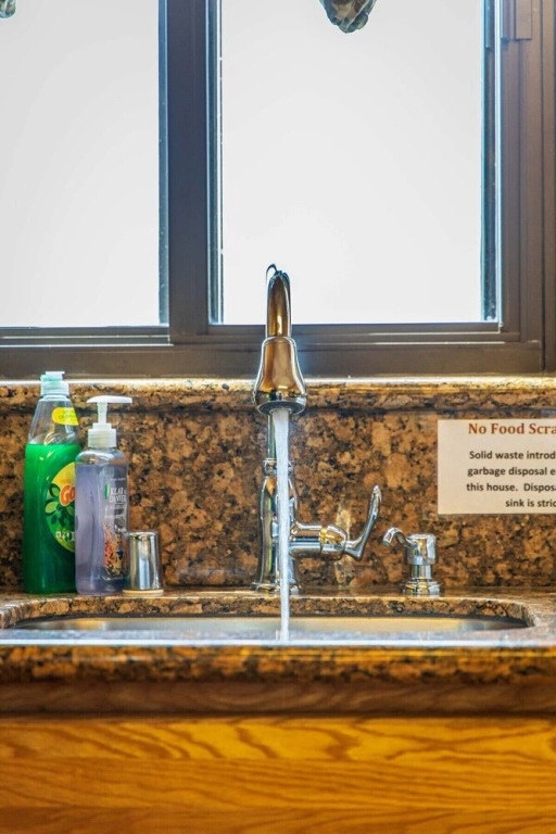 Large 2 Bed W/ Room For 8