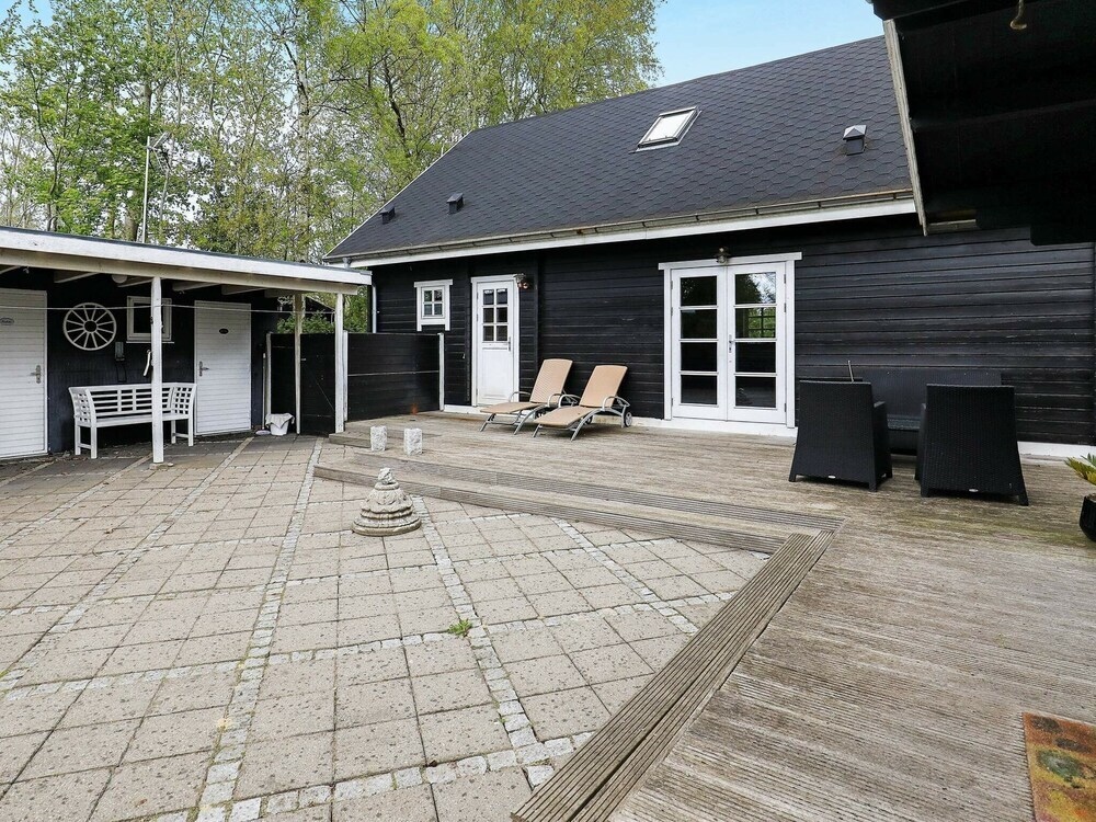 Pleasing Holiday Home In Syddanmark Near Sea