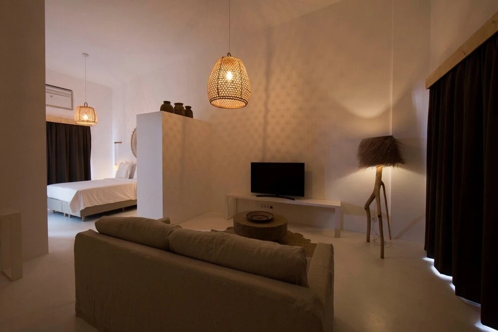 Pont D'Agua Hotel Bohemian Chic