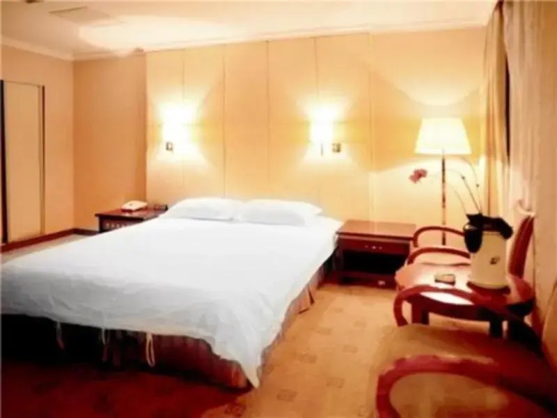 Chengde Qianyang Hotel