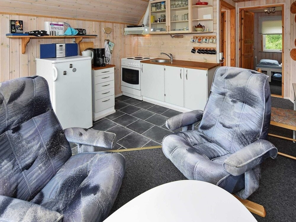 5 Person Holiday Home In Grindsted