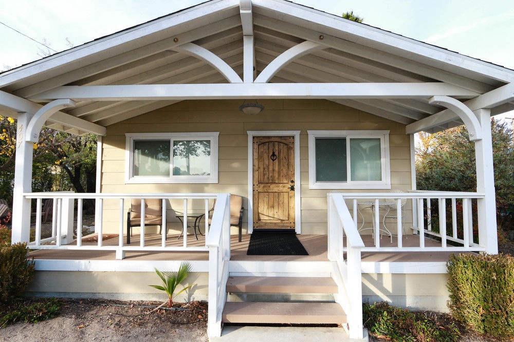 Quercus Acorn 2 Br Home By Redawning
