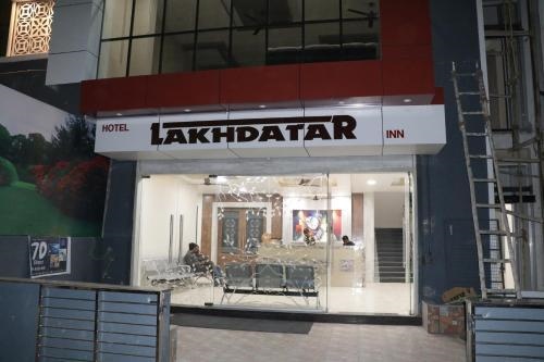 Hotel Lakhdatar Inn