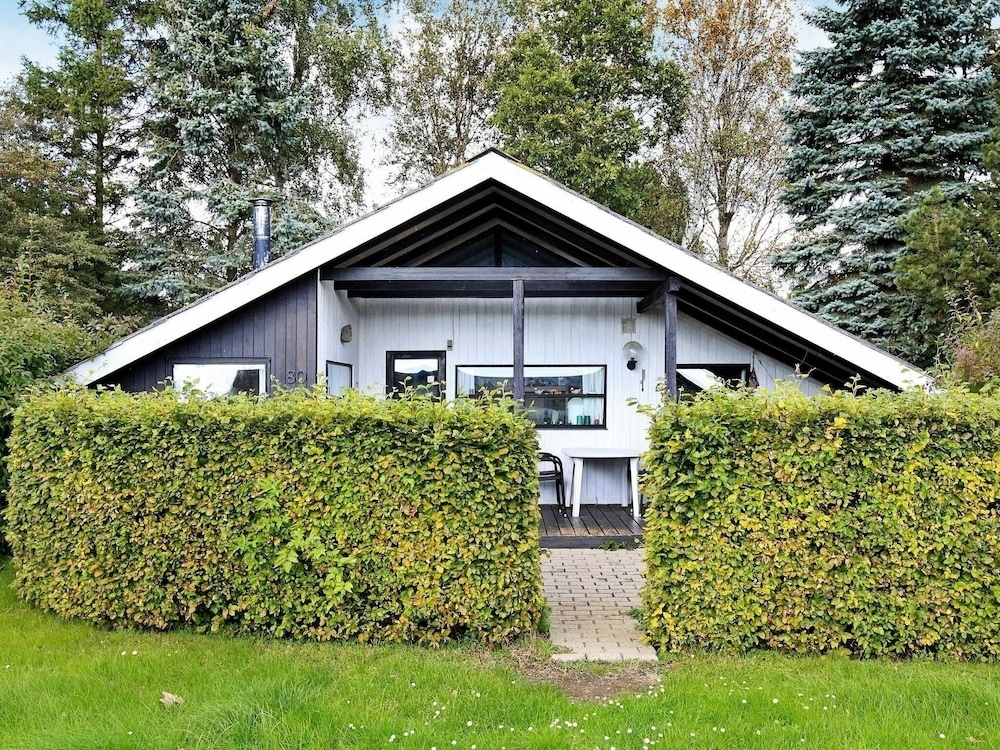 Relaxed Holiday Home In Nysted Near Sea