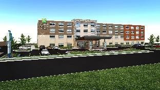 Holiday Inn Express & Suites Dodge City