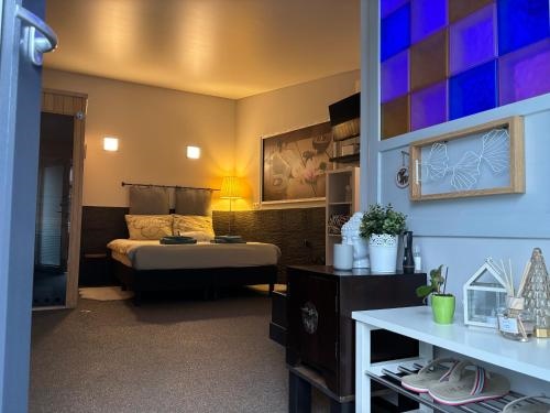 Relax Trois Bornes - De Grenspost