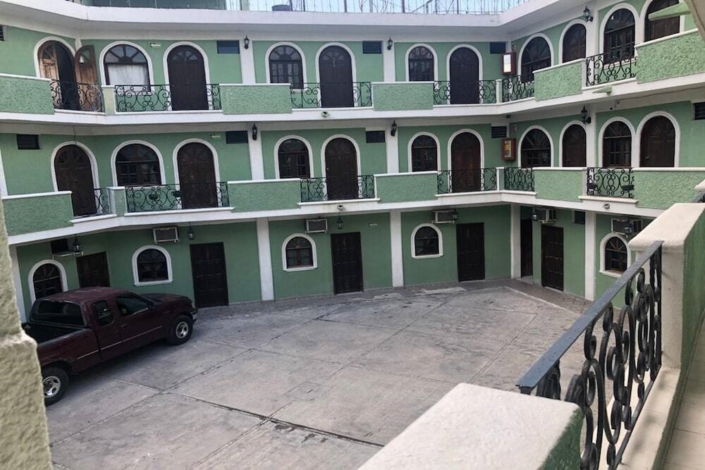 OYO Gran Hotel Colonial Del Sureste