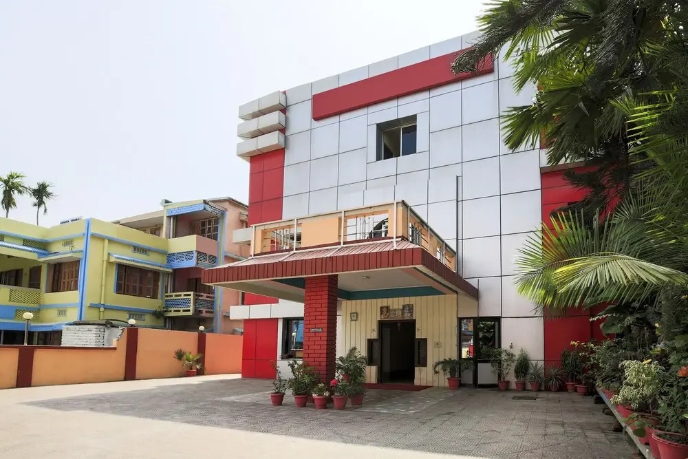 Hotel Everest Inn by OYO Rooms