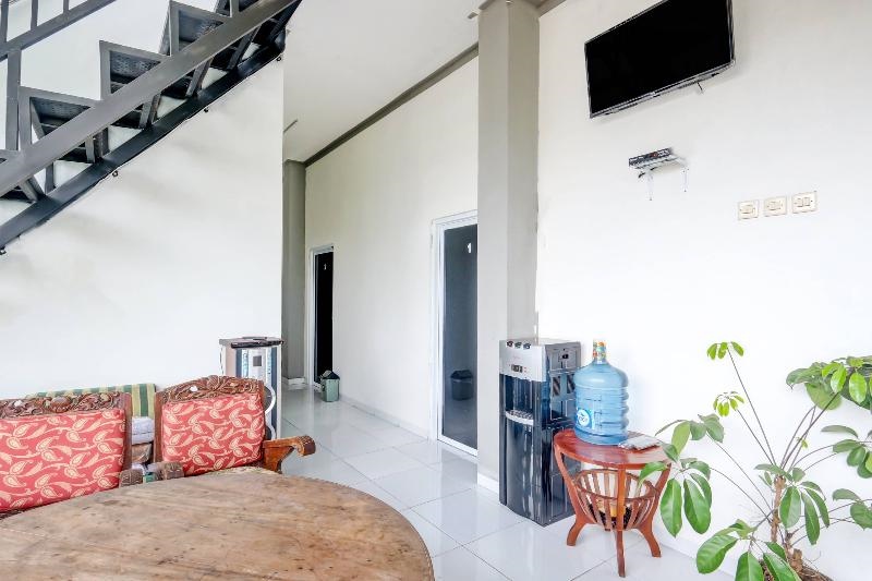 Oyo 90517 Homestay Wonosobo Asri