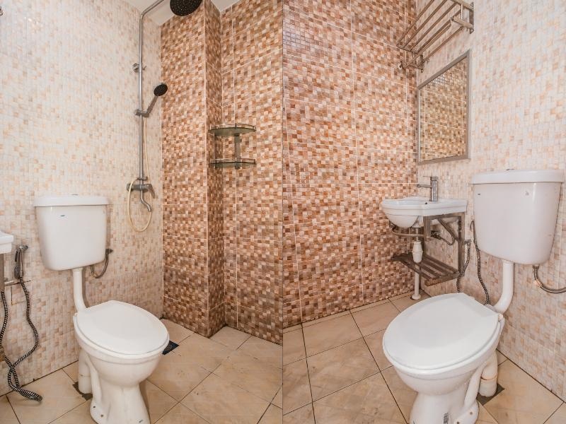 OYO 90102 7 Days Lodge