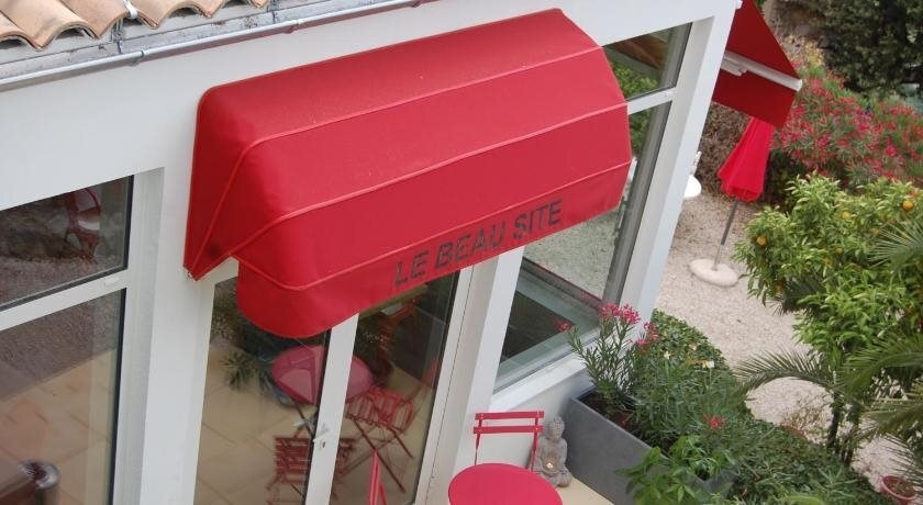 Hotel Le Beau Site