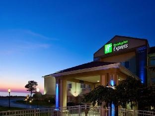 Holiday Inn Express & Suites St. Joseph