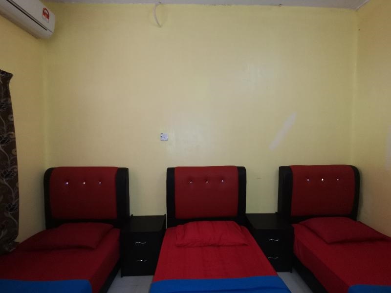 Oyo 89819 Raz Hotel Kelulut