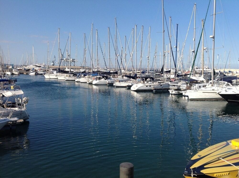 2 bed apt Overlooking Pool -tersefanou, Cyprus