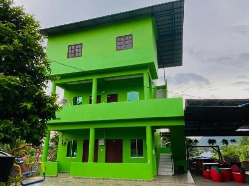 Oyo 90462 Padang Besar Green Inn