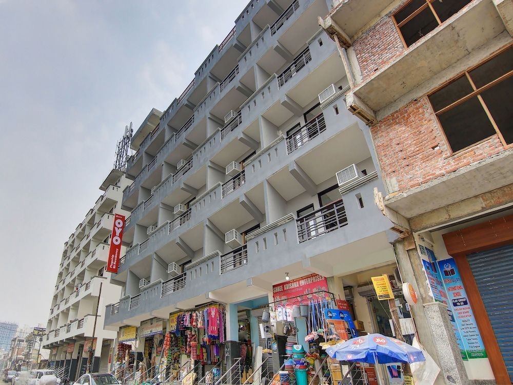 OYO Flagship 26759 Near Bal Vikas Public School