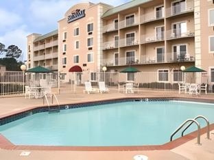 Baymont By Wyndham Hot Springs On The Lake