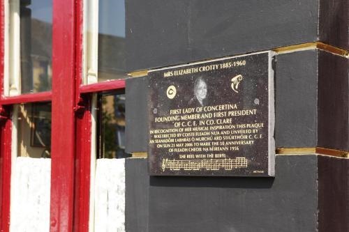 Countrywide Inns - Crottys Pub