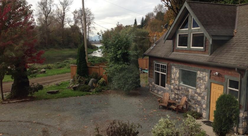 Eagle Tree Lodge Cottage Suite And Heron Suite