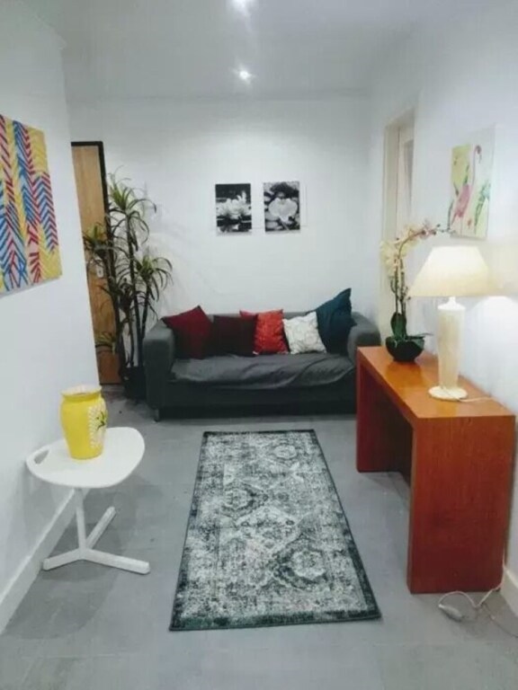 D And N House Hostel